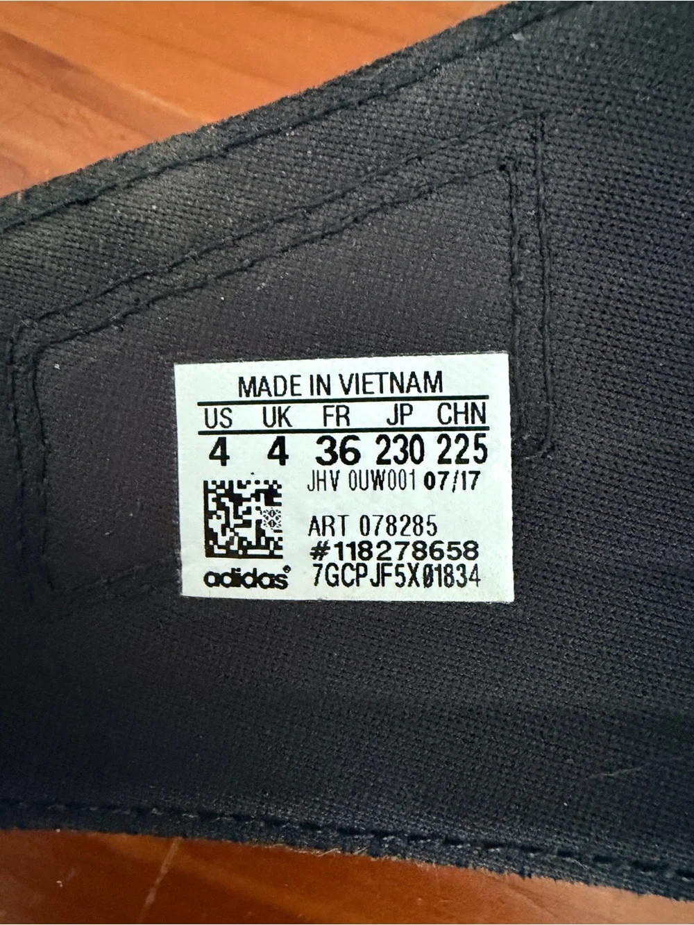 adidas bucket hat